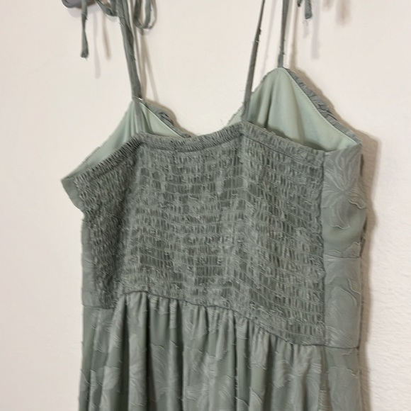 Speechless sage green dress size M maxi - Picture 7 of 11